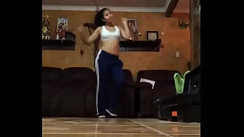 Me pasa video bailando