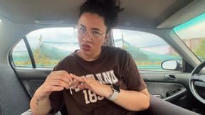 Taxi Cinicluu is a goddess with perfect feet and perfect ass that like to punish beta clients in her car 1080P MP4