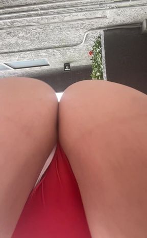 I Want a Nice, Handsome Face to Sit on! Who Wants My Juicy Ass on Their Face Today?