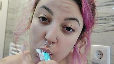 4K DENTAL HYGIENIST ROUTINE MOUTH FETISH CLOSEUPS NAKED REBECA ADDAMS