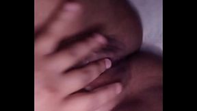 Me toco frotar mi panochita solita