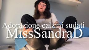 Adorazione calzini sudati (no insulti)