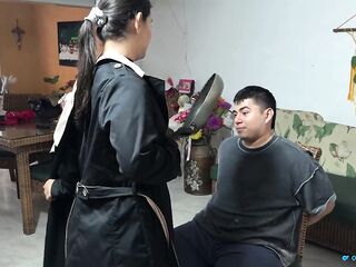 Curvy MILF Mara Sex bangs a thief