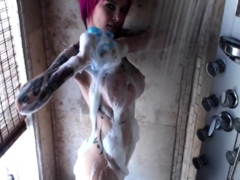 Steamy Shower With Anna Bell Peaks