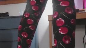 Lady Steph crushes Bananas and Mandarins