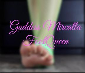 Soles & Toes Tease:  Fishnet Leggings