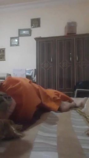 Pakistani Pathan Girl in Orange Shalwar Showing Her Ass