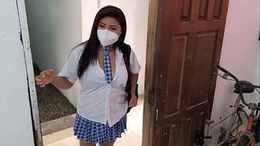 The student arrives at the gynecologist'_s office but can'_t find him!! She starts doing strange things on the waiting table with a dildo