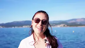 Mia, 24ans, de Hyères !