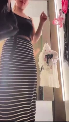 Extreme Masturbate in the Locker Room