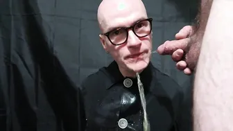 Alpha Stud Pisses on Submissive Nerd in Golden Shower Domination