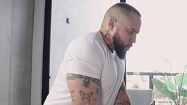 Macho vergon da de mamar a pasivo sumiso