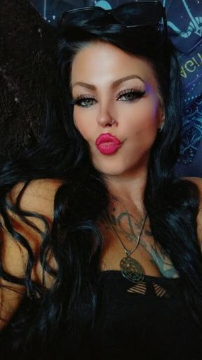 Mouth and tongue tease