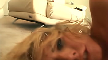 Isabel Ice And Velicity Von Get Ass Fucked In Super Kinky Threesome