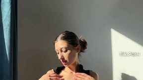 Video submited by @EsterGrace @Showing Boobs & #Natural Big Tits #Brunette #Nude #Sexy gratis clips adult | Tik.Porn