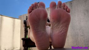 Priscila Sweaty Feet - Barefoot - HD MP4