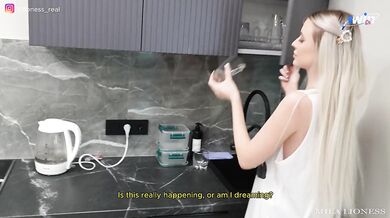 The Courier Screwed Up and Brought The Wrong Dick, I Had To Fuck A Stranger To Avoid A Conflict