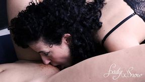 chupei a bucetinha peludinha e ruiva da minha amiga enquanto ela d. - lady snow brasil e tiny foxxy