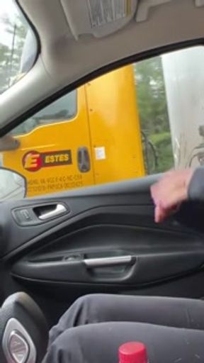 Truck flashing PART 3!! Flashing semi truck drivers