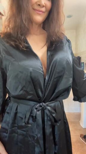 SOLO, BLACK ROBE WITH BLACK 2 PIECE, 8/5/2025