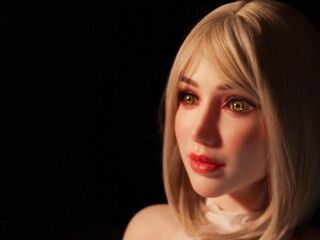 Introduction to a sexy Female-dom