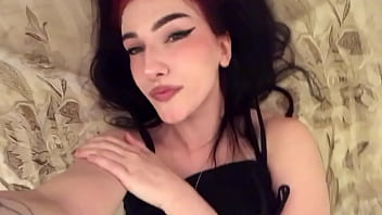 this 18yo teen was bored home alone, she filmed how she masturbate and sends it to her best friend