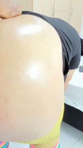 Coming home from the gym I love that this big cock is waiting for me   Clip 1