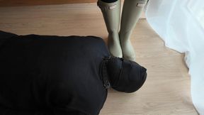 Wellies head trampling