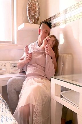 Nanae, 41 Years Old, an Extremely Depraved Mature Woman with Sexual Dependence