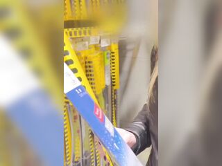 Bionda sega sconosciuto nel parcheggio del supermercato!