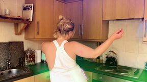Dancing on the Kitchen