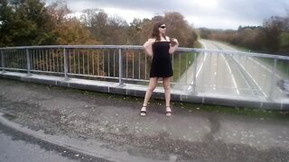 Flashing on a bridge (one)