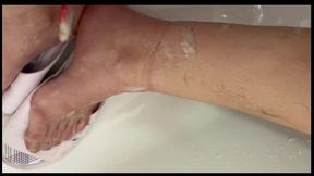 foot fetish hairy legs shaving