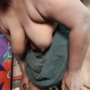 Tamil housewife is invited for sex by the house owner who is having fun part 2