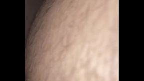 Pinto grosso e no cuzinho da esposa com gemidos e enfiando at&eacute_ o fundo no cuzinho lisinho