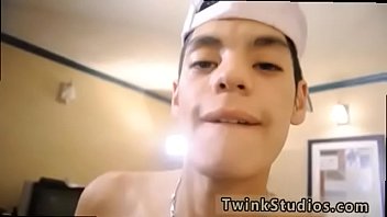 Gay porn boy free Brody Frost and Direly Strait stop at a motel on