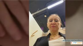 Watch Click Connect -It is That Easy to Get Close to  Her! Special  Amazing Jerk Off