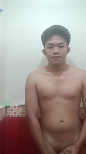 Horny Filipino Is Horny and Lets It Out