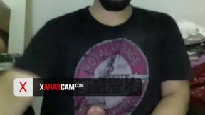 This Saudi guy jerks off on cam for gays - Arab Gay