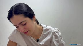 Surprise Gift Stepsister Gives up Her Pussy to Make Him Happy