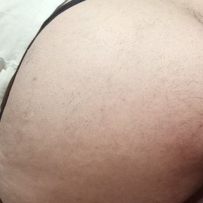 I&#039;m very hot and I want that cock going into my ass.