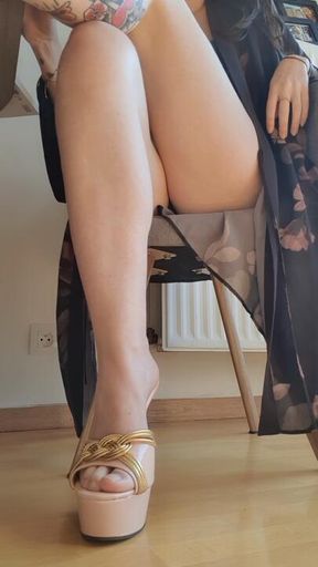 Renifle mes divines fesses frustration