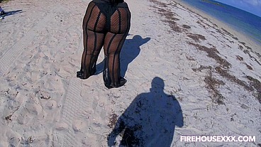 FireHousexxx BTS Shoot with Juicy Tee Beach Suck preview