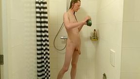 Vid 1: Shower time!