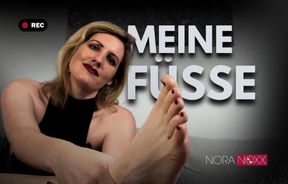 Bewundere meine perfekten Füße!