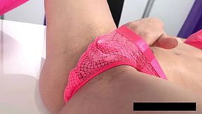 Stunning Pink MILF Leidy De Leon self-pleasures with a big tit