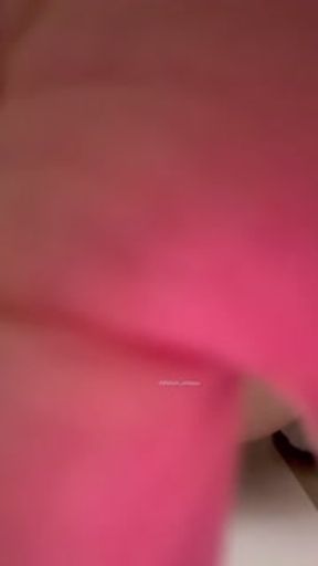 I peed and did a lot of ○○ ⚠️In lusci0, there is a dirty thing and full face