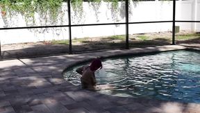 Pool Blowjob with Pedsrmeds