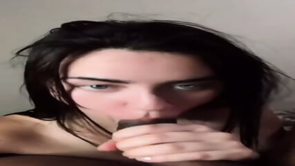 Pretty Girl Sucking bbc And Swallow cum