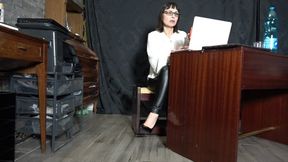 MISTRESS LILY DUPONT: I IGNORE YOU EVER